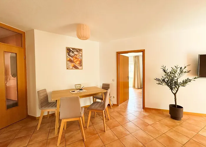 Ma - Sol - Centrum - Private Parking Augsburg